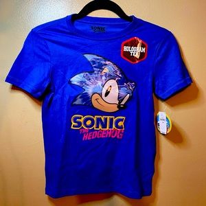 Boys Medium Sonic The Hedgehog Graphic Tee
